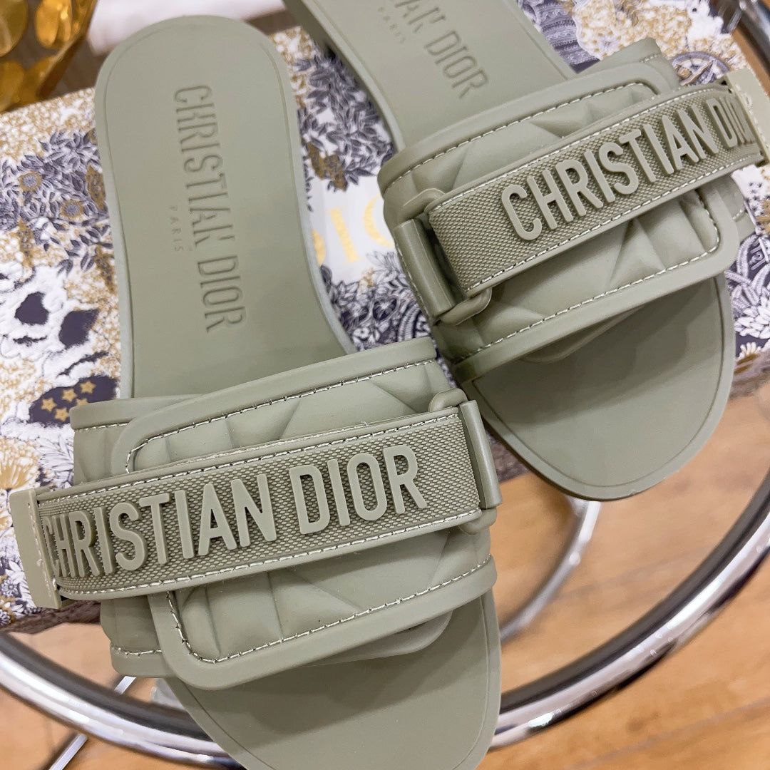 Sage Green DE Rubber Slide