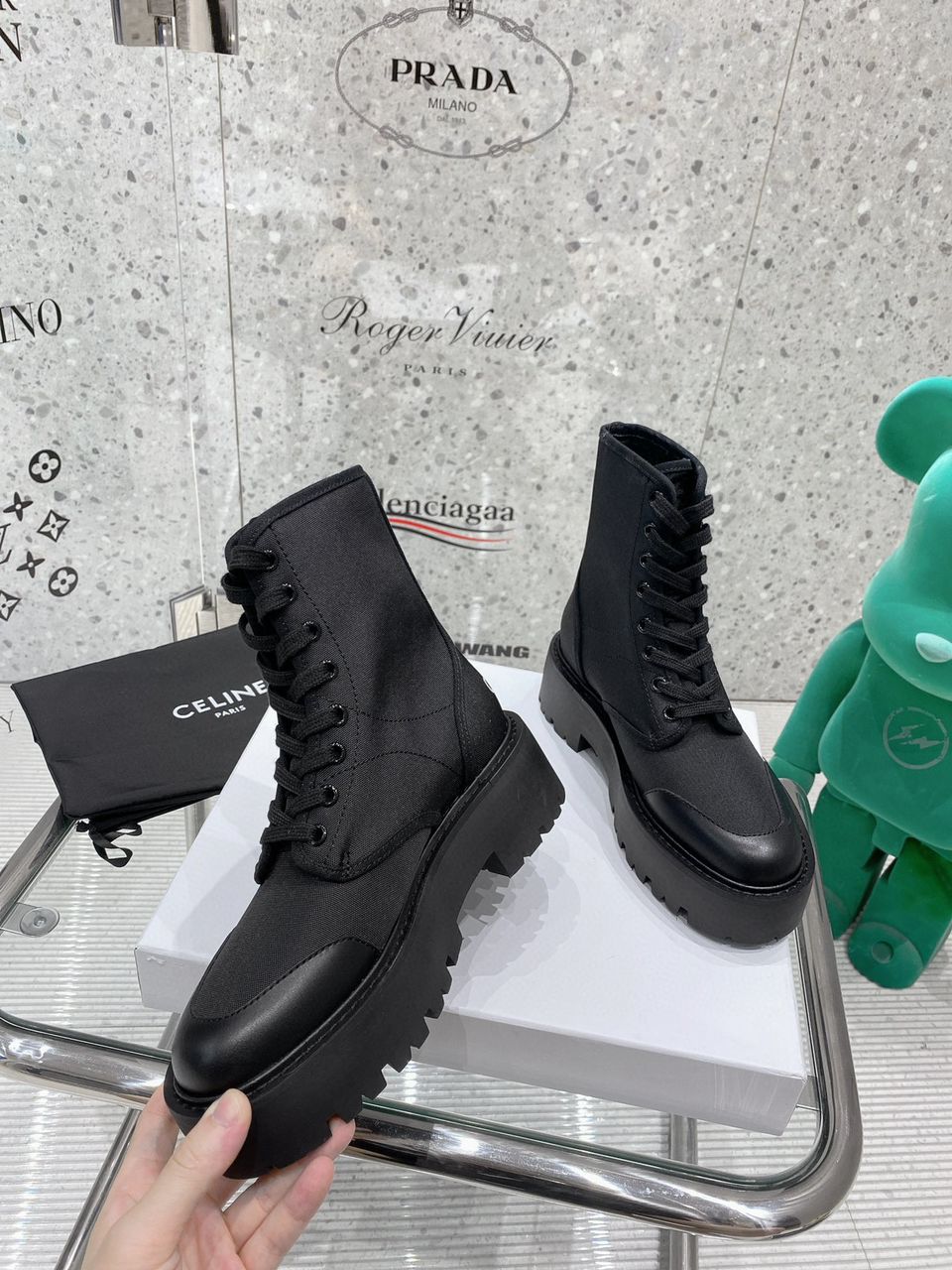 Black CB laced up boot