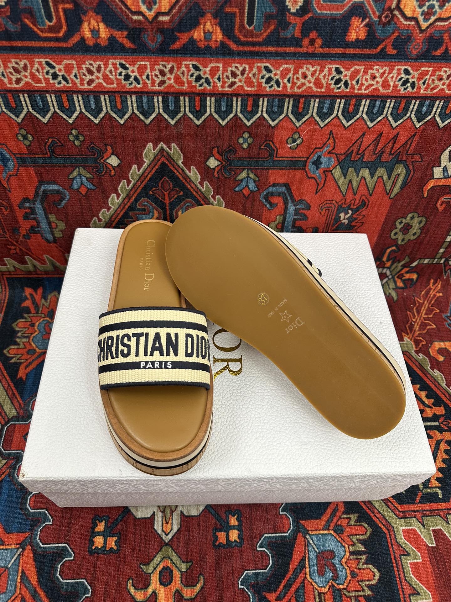 Natural Raffia & Black Embroidered DD Platform Slide