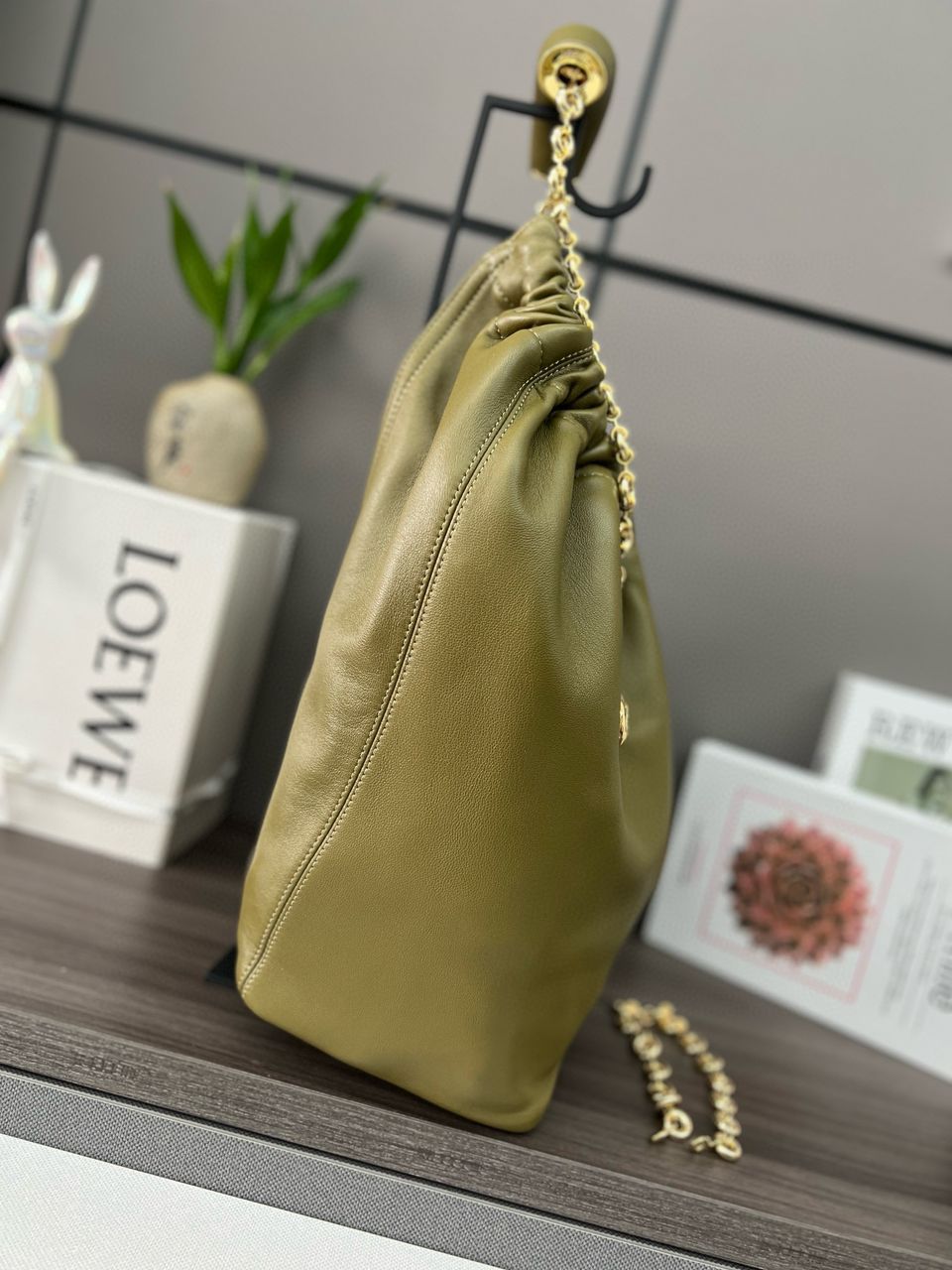 Olive Medium Squeeze Bag