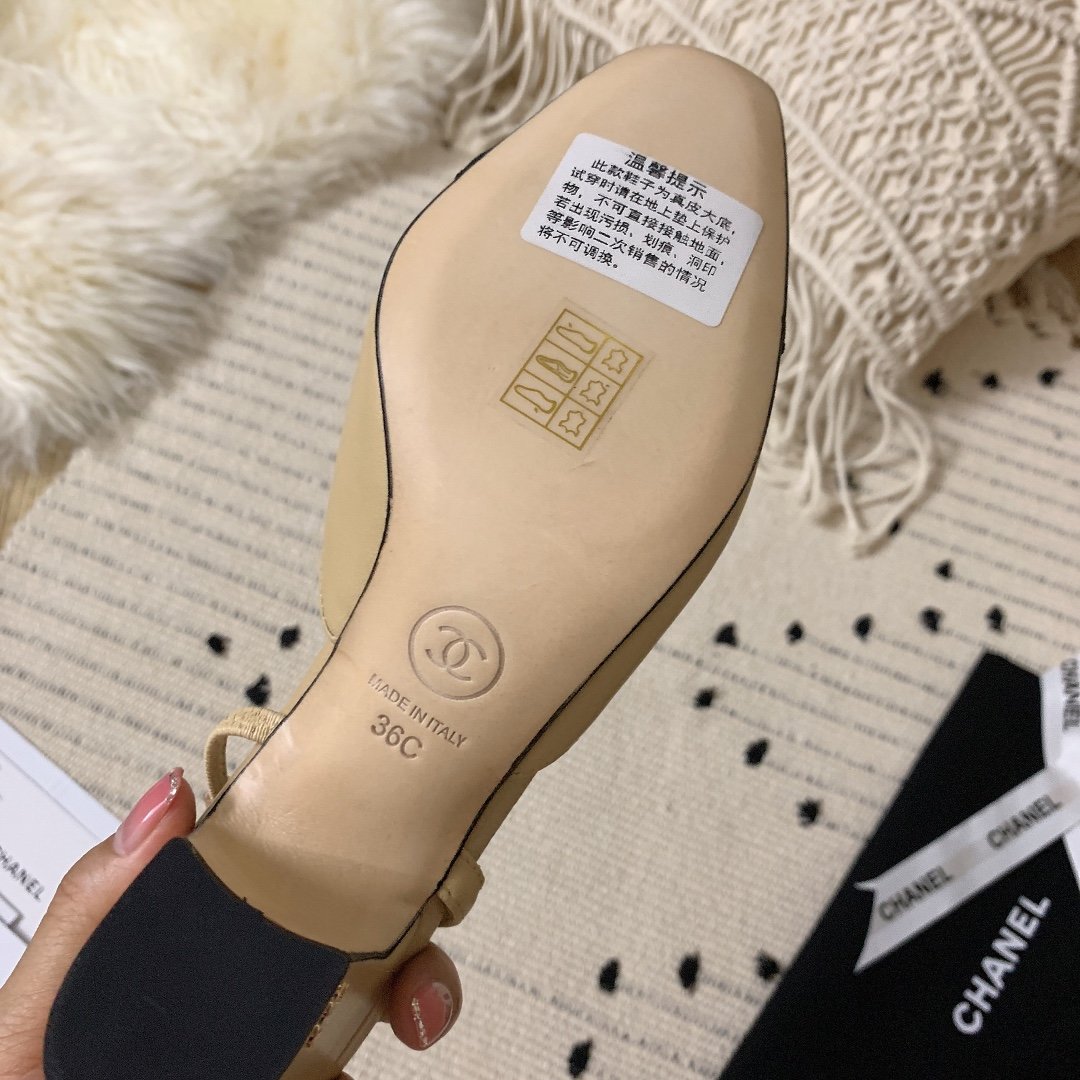 Beige & black CC sling-back