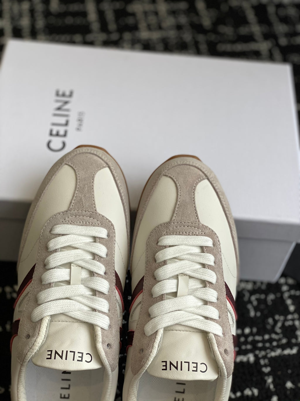 Optic White/Dark Burgundy/Grey Jogger Low Lace-Up Sneaker
