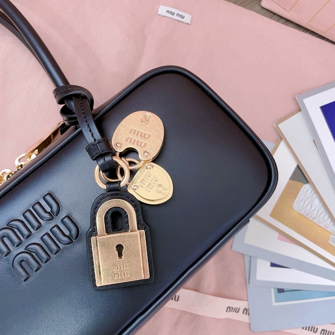 Black Beau Leather Bag