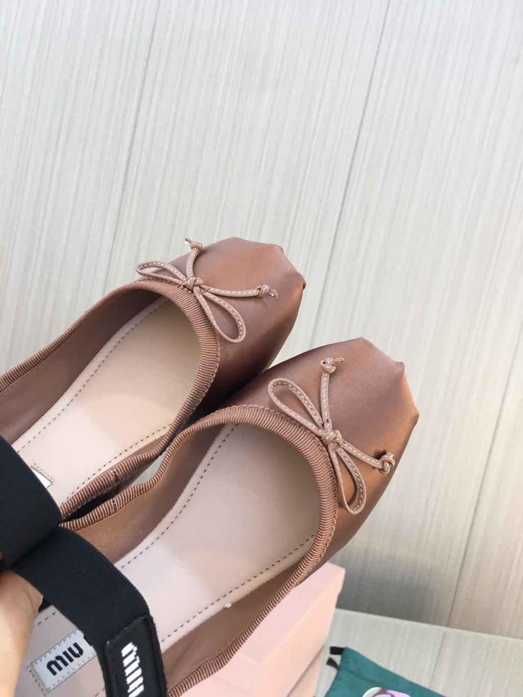 Cocoa Brown M Satin ballerinas