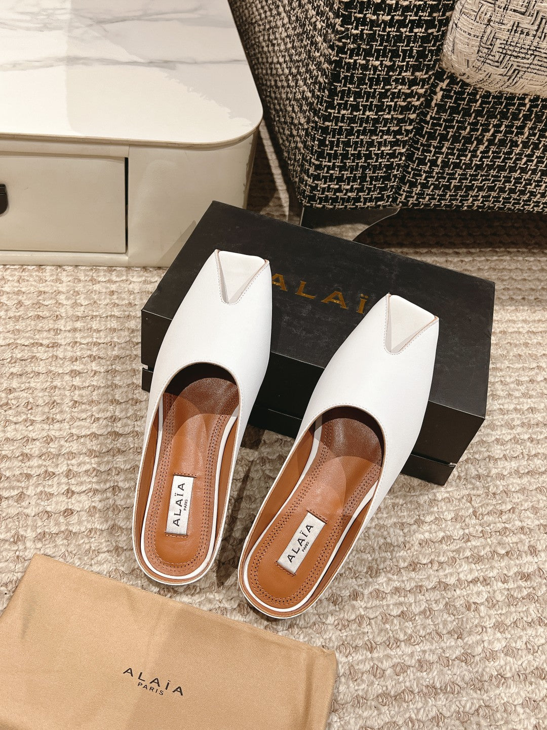 Off-White AS Flat Mules