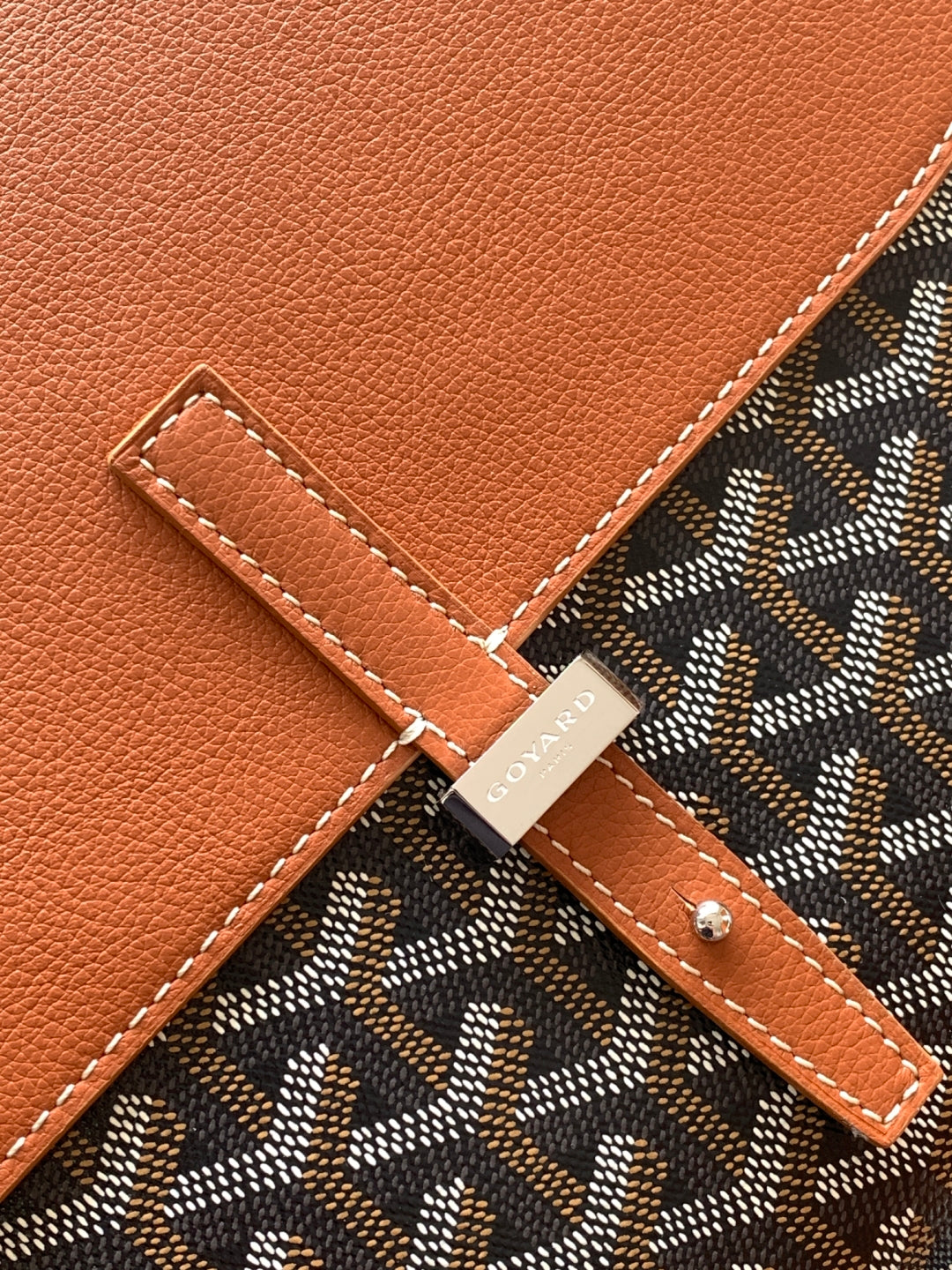 Black & Tan Coursier Messenger Bag