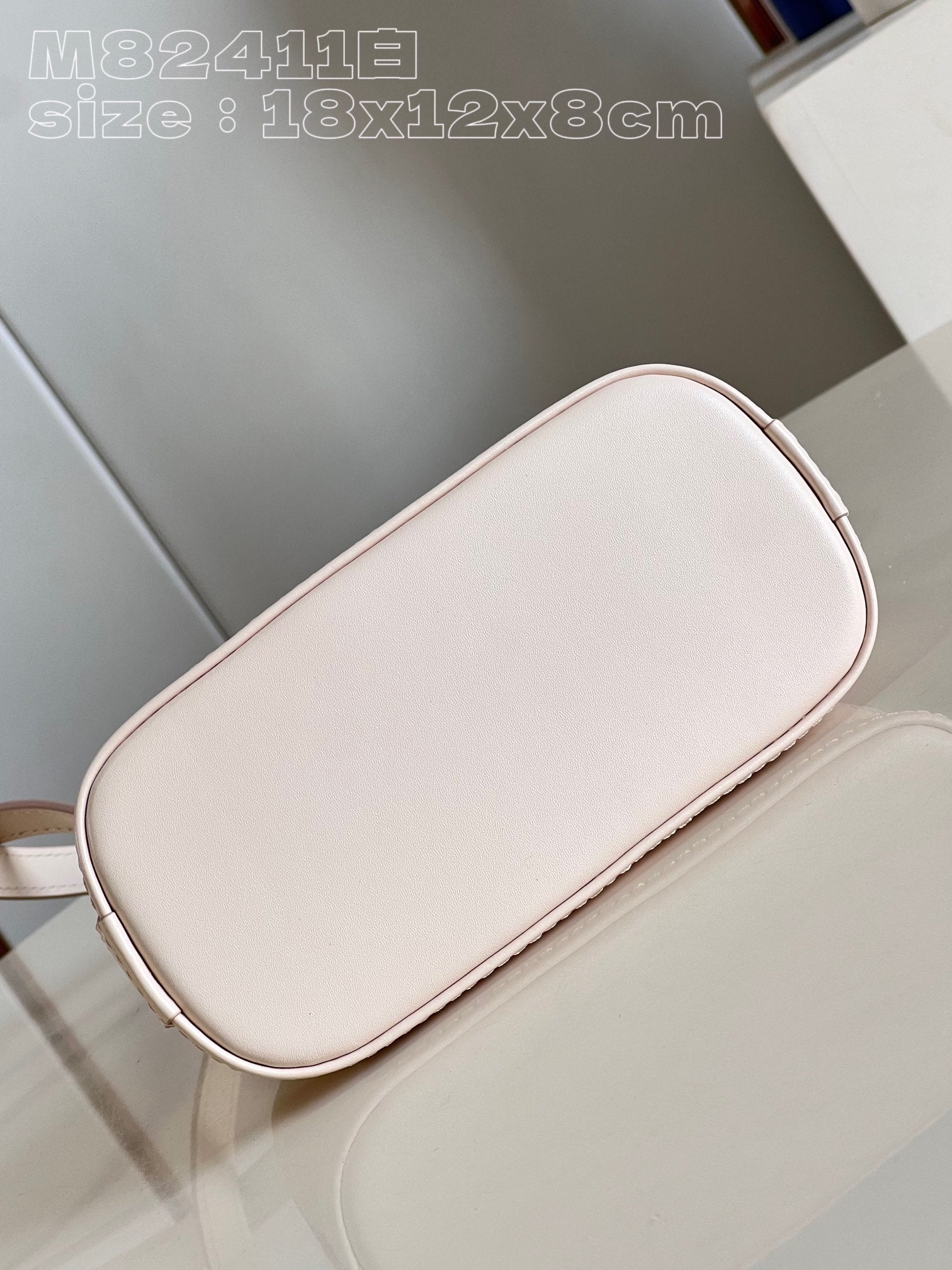 Quartz White Nano Alma Bag