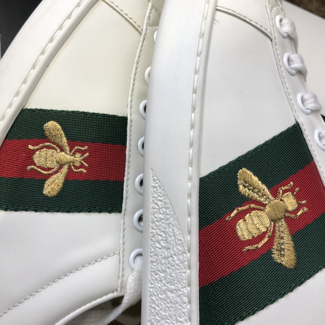 Women's Metallic heel GA embroidered leather sneakers