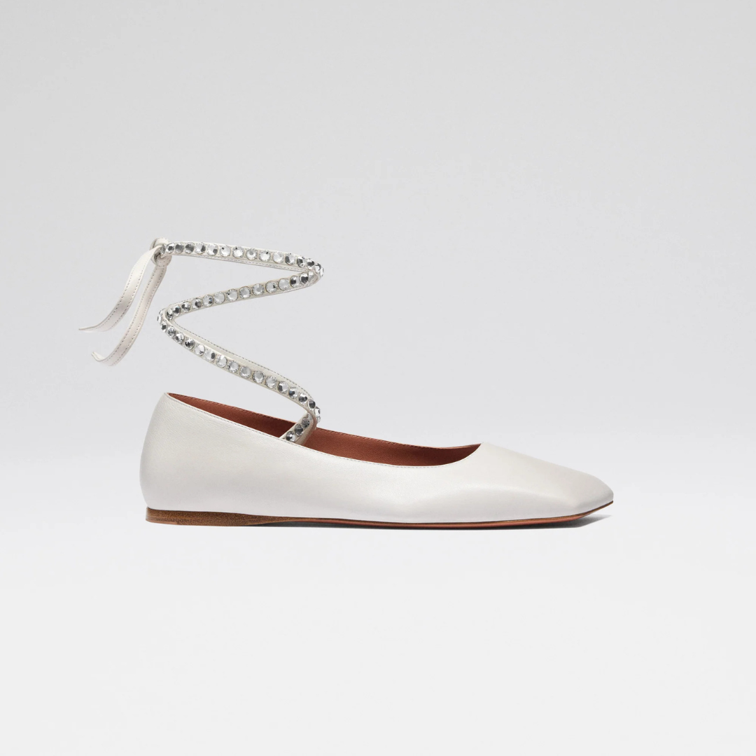 White Ane Lace Up Flat