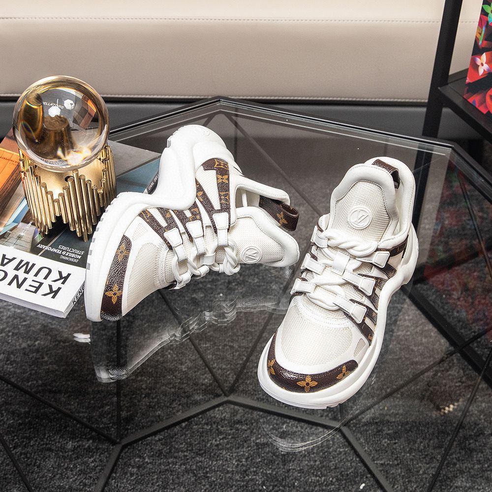 White LA sneaker