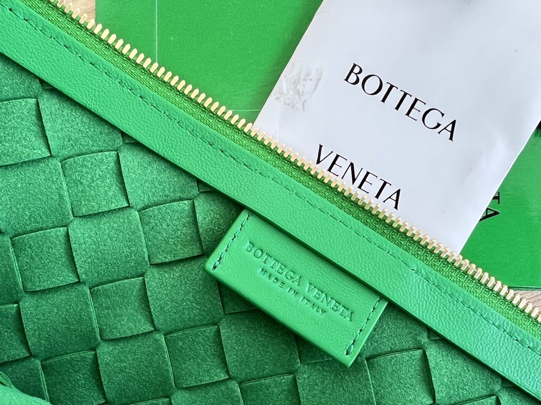 Parakeet BV Medium Turn Pouch