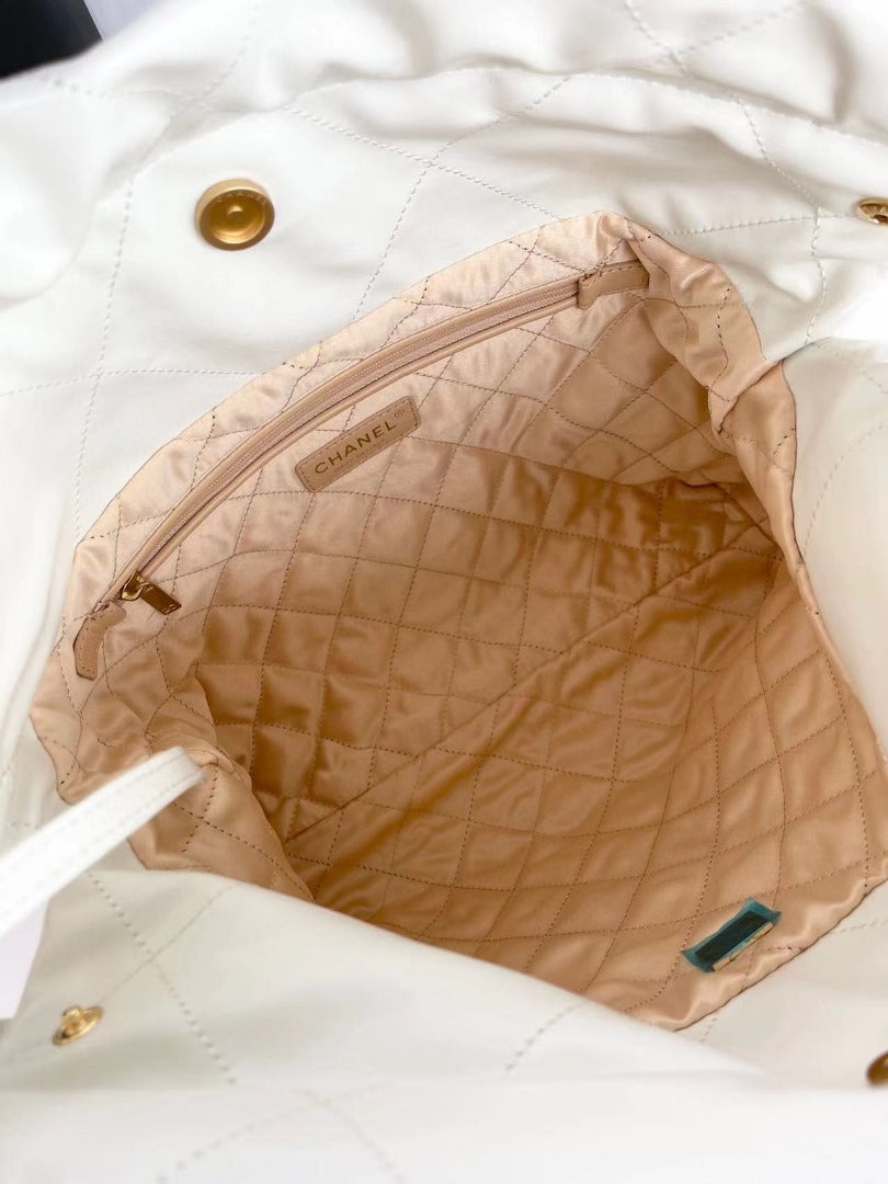 White C22 Small Handbag