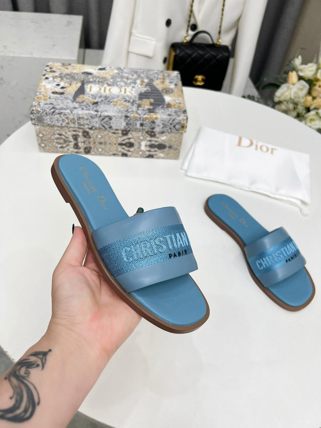 Pastel Blue DD Slide