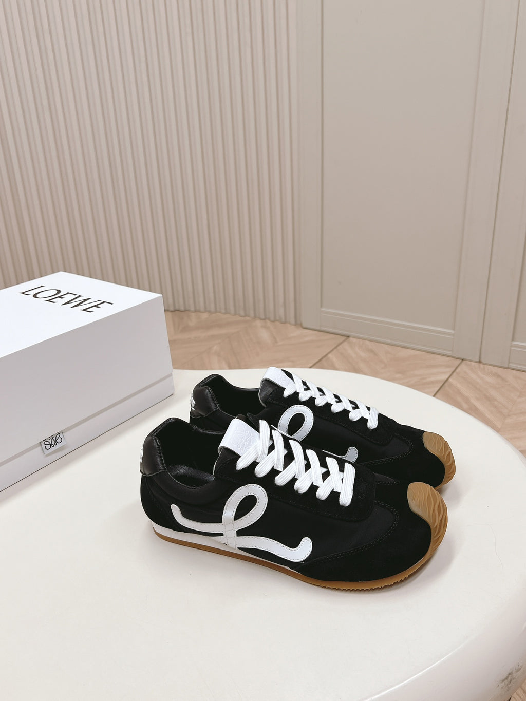 Black/White Ballet Runner