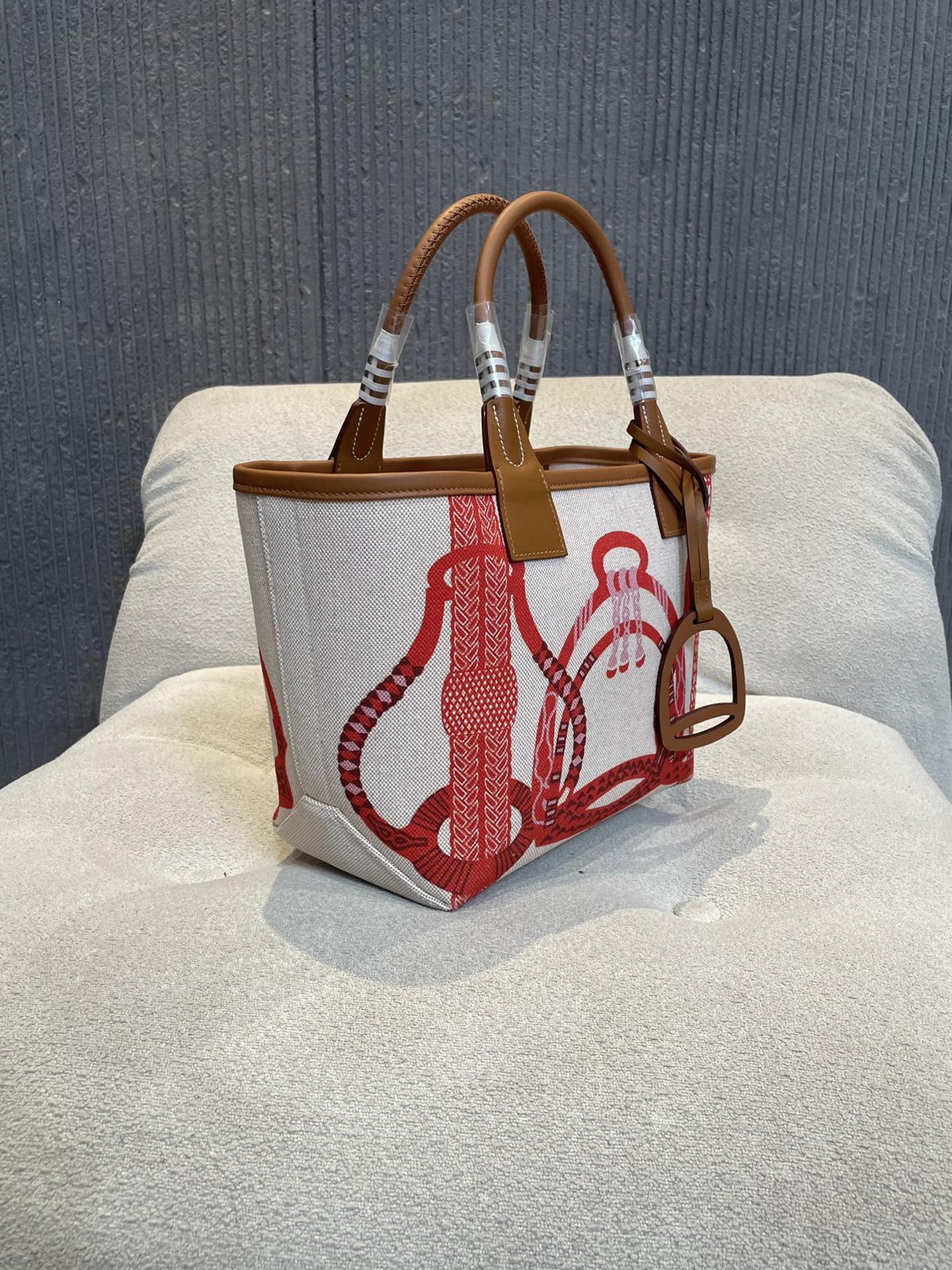 Capucine / Ecru / Beige / Cuivre Steeple 25 Bag