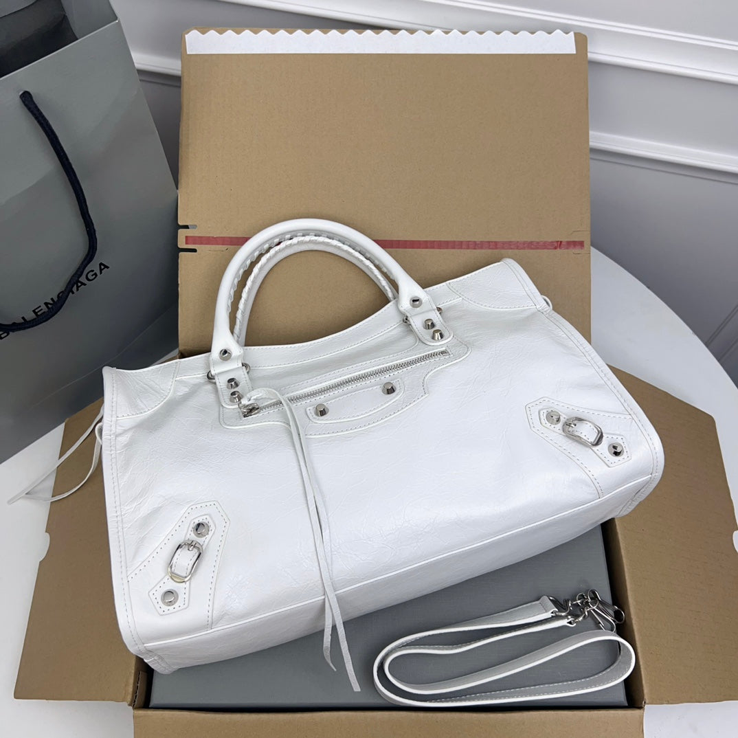 Optic White Le City Medium Bag