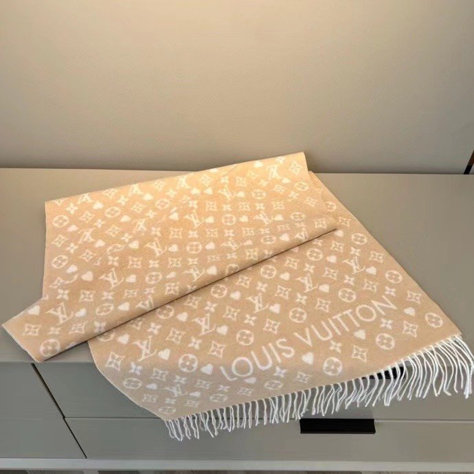 Beige GO scarf