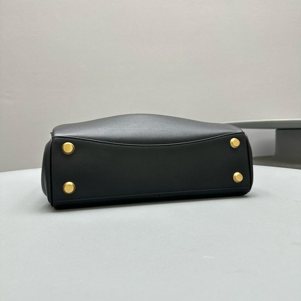 Black BR Large Handbag With Gold Hardware