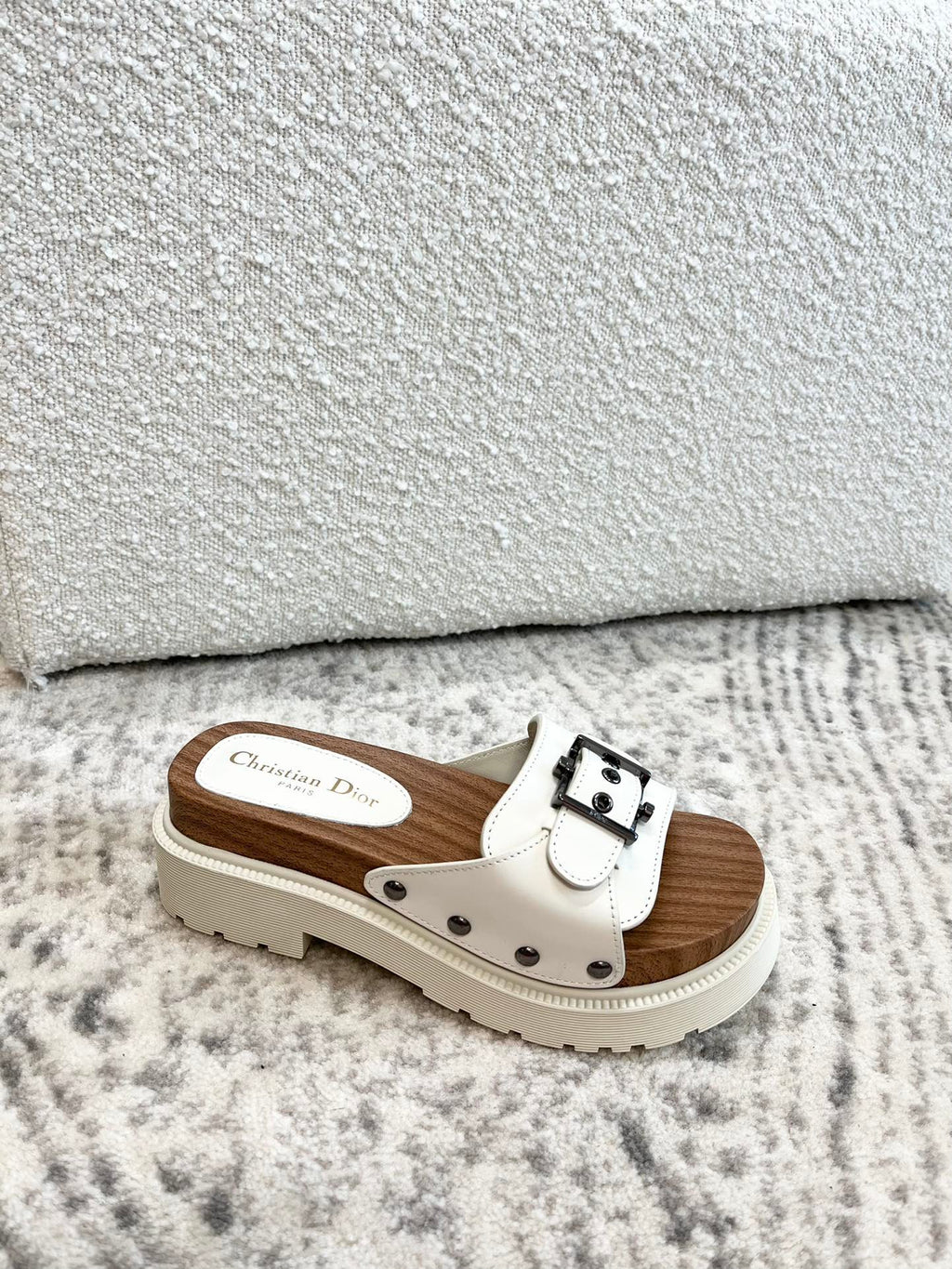 White DQ strap slide