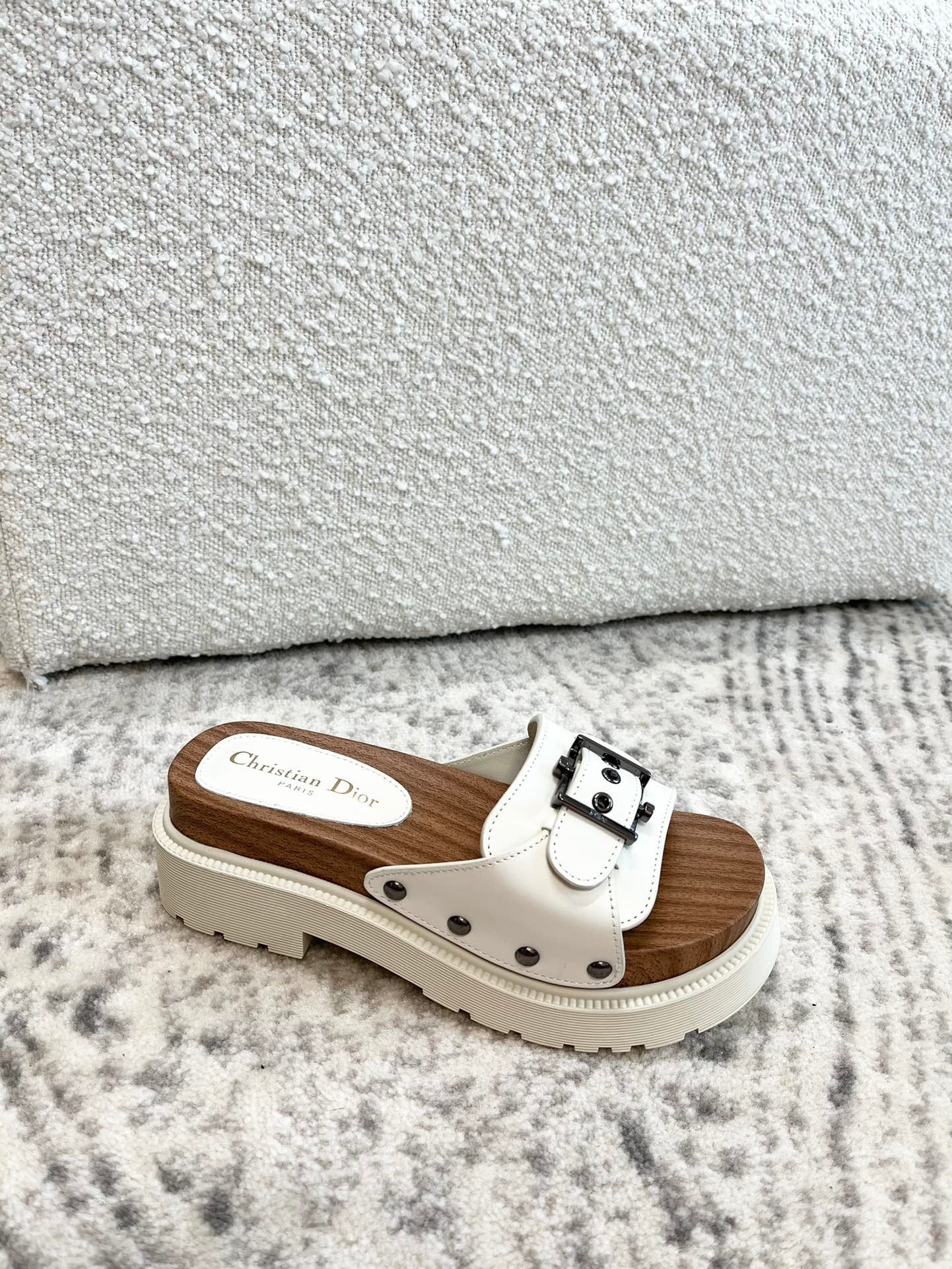 White DQ strap slide