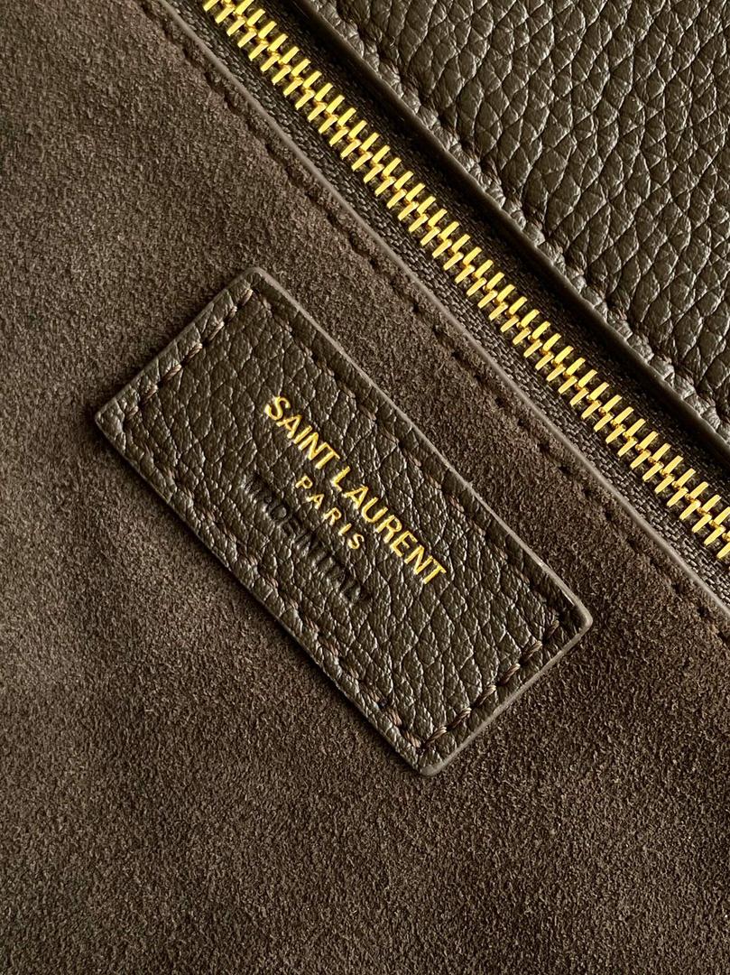 Light Musk Le 5 à 7 Bea In Grained Leather