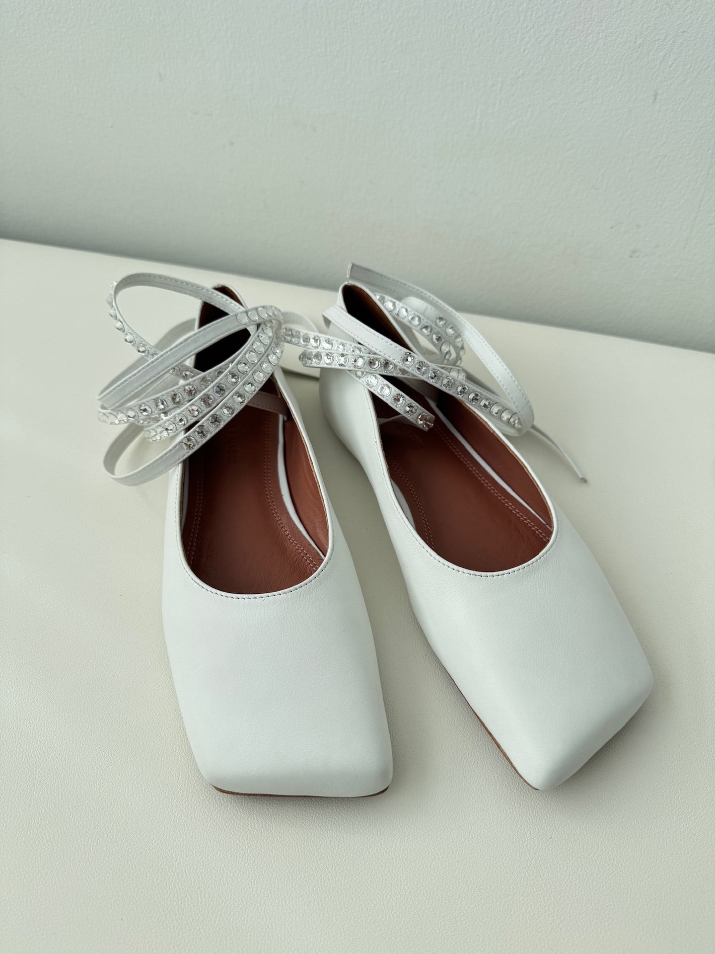 White Ane Lace Up Flat