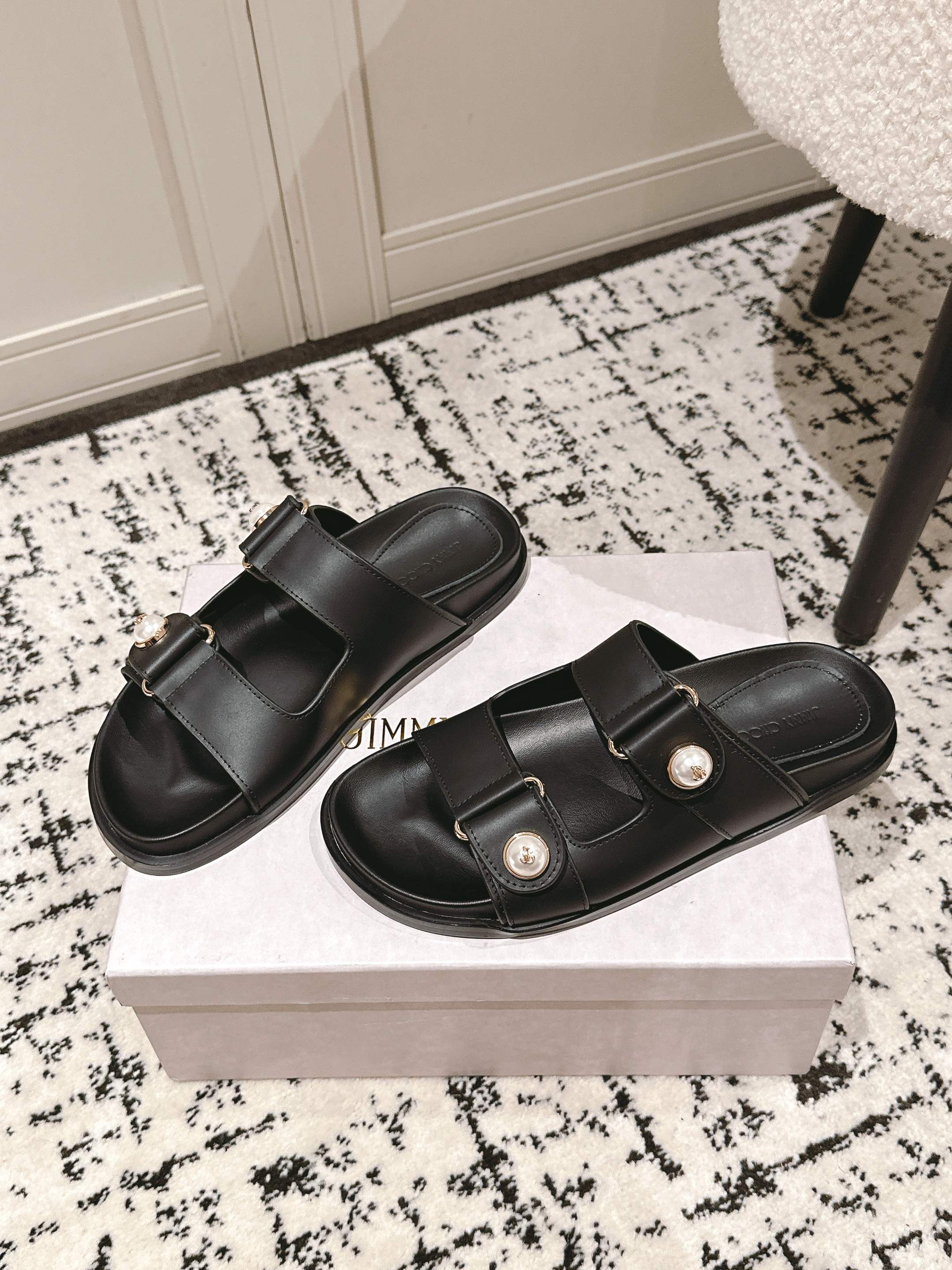 Black Fayence Sandal