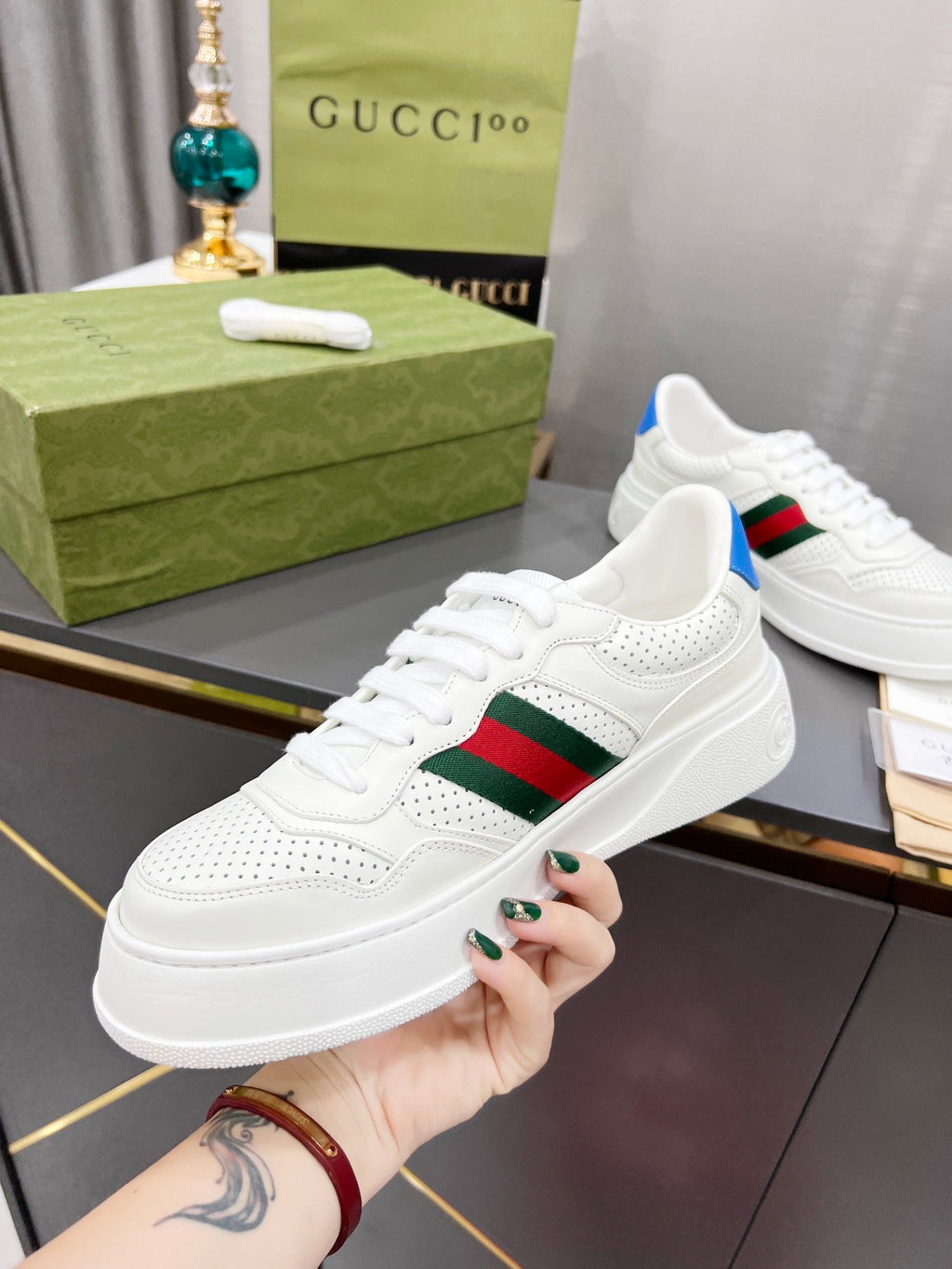 Women's White GW sneaker