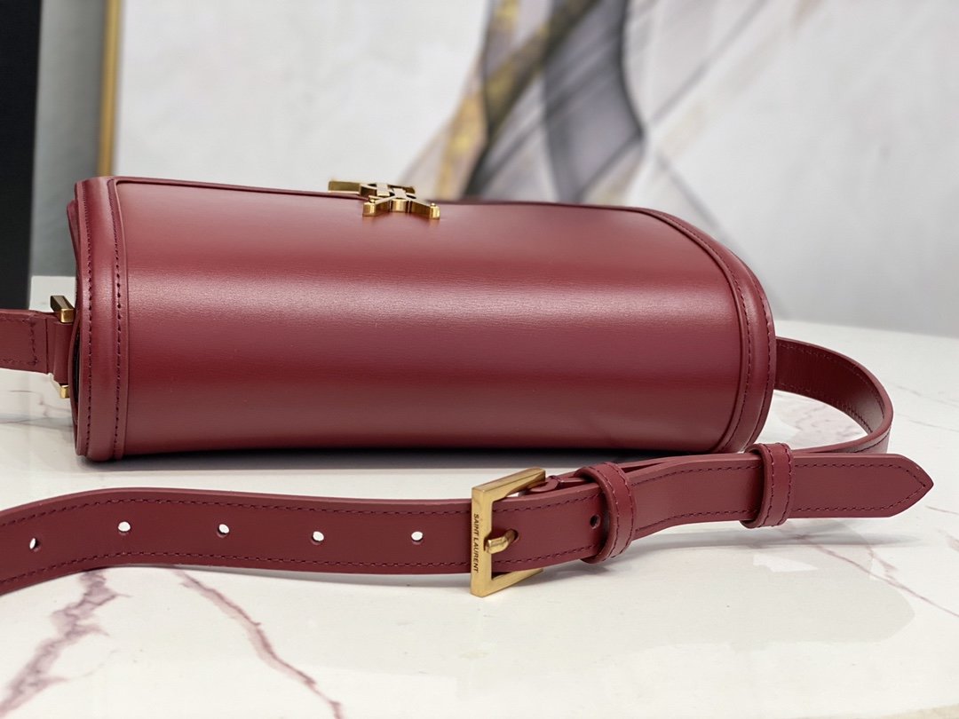 Red SS medium shoulder bag