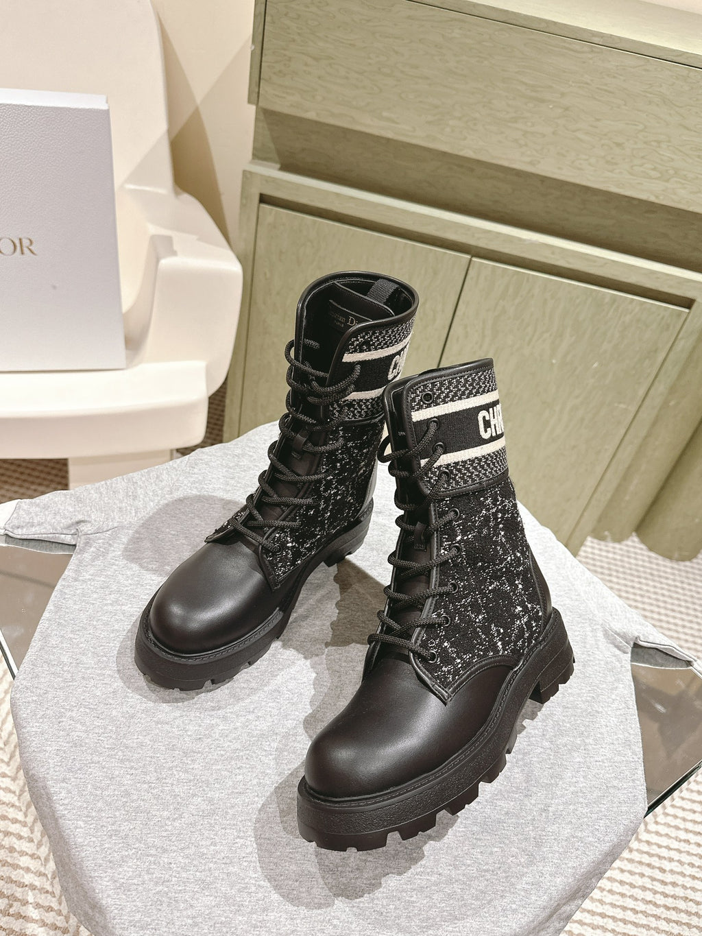 Black & White D-Major Ankle Boot