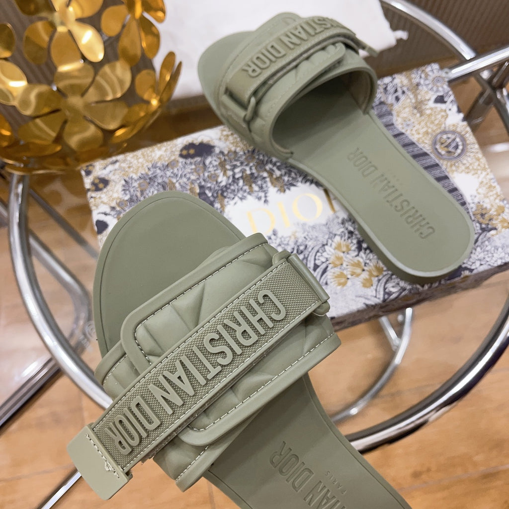 Sage Green DE Rubber Slide