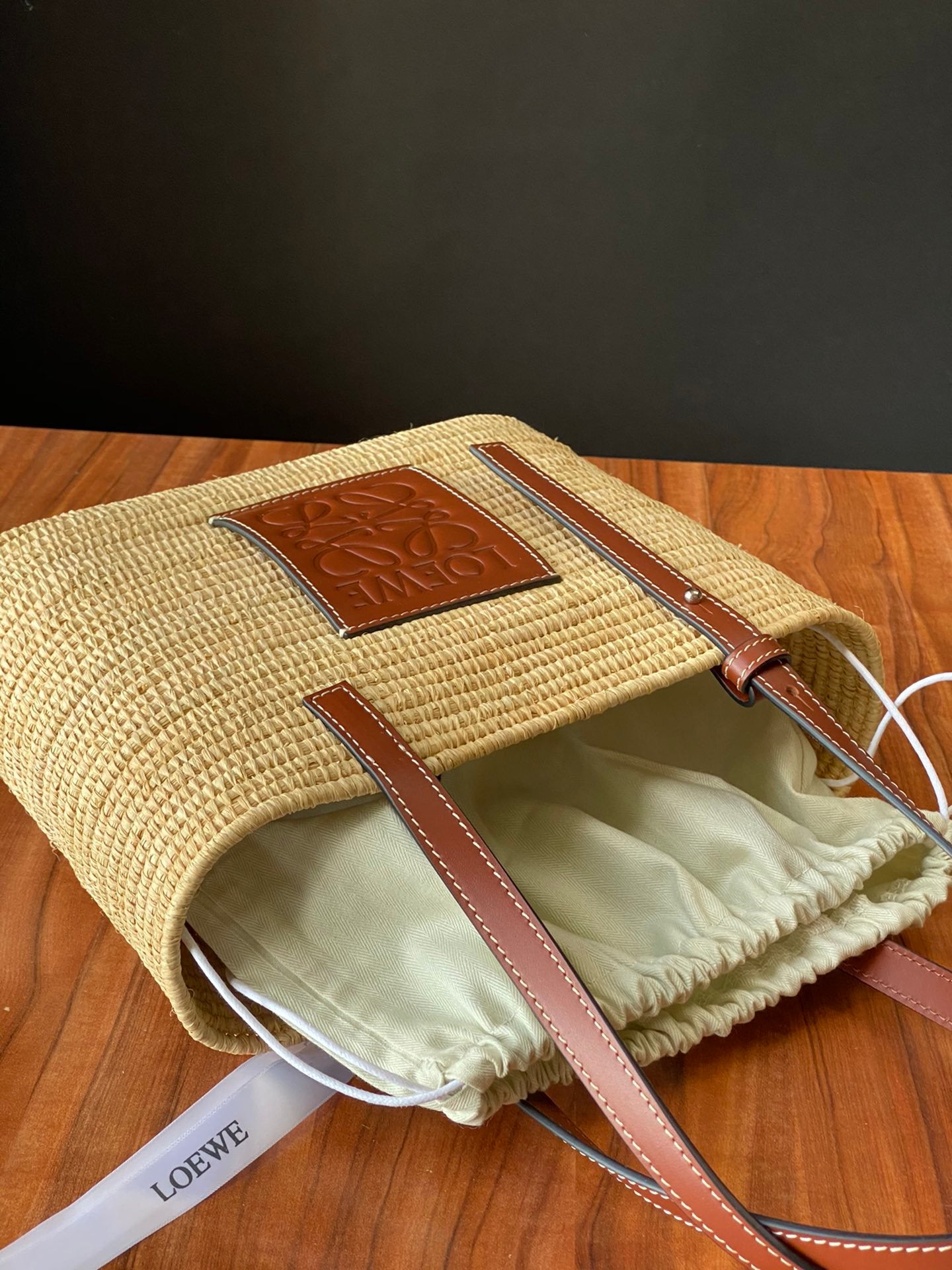 Natural & pecan raffia small square basket bag