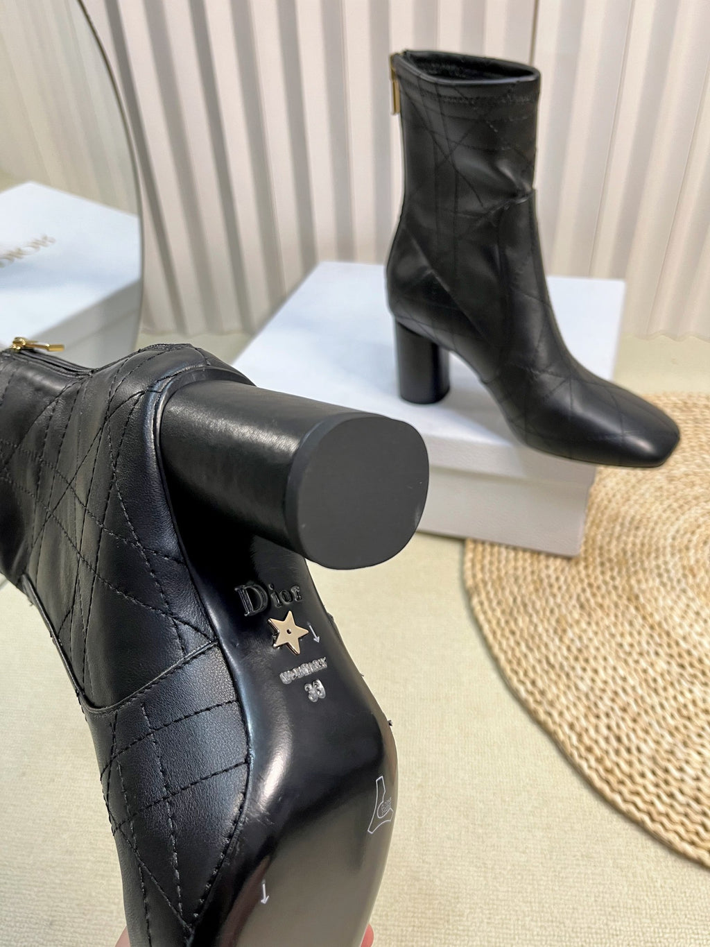 Black D-Shadow Heeled Ankle Boot