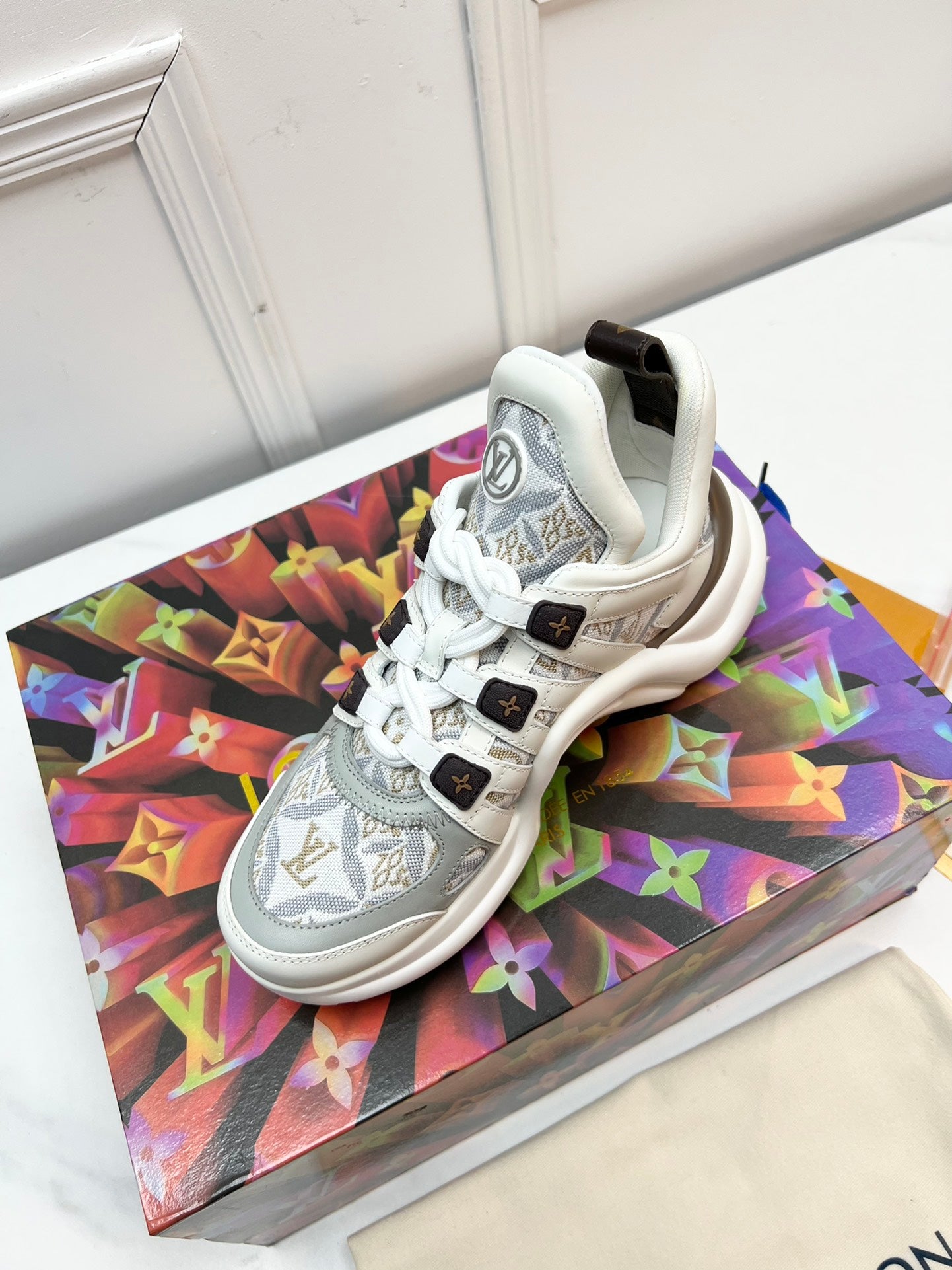 Beige LA sneaker
