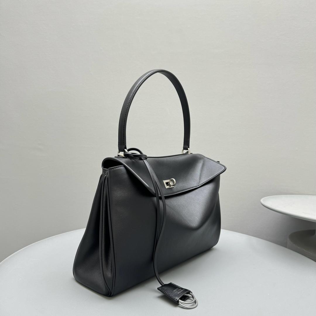 Black BR Medium Handbag With Silver Hardware