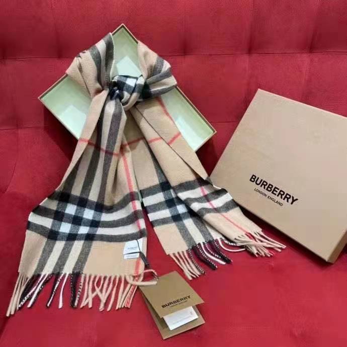 Beige classic TC cashmere scarf