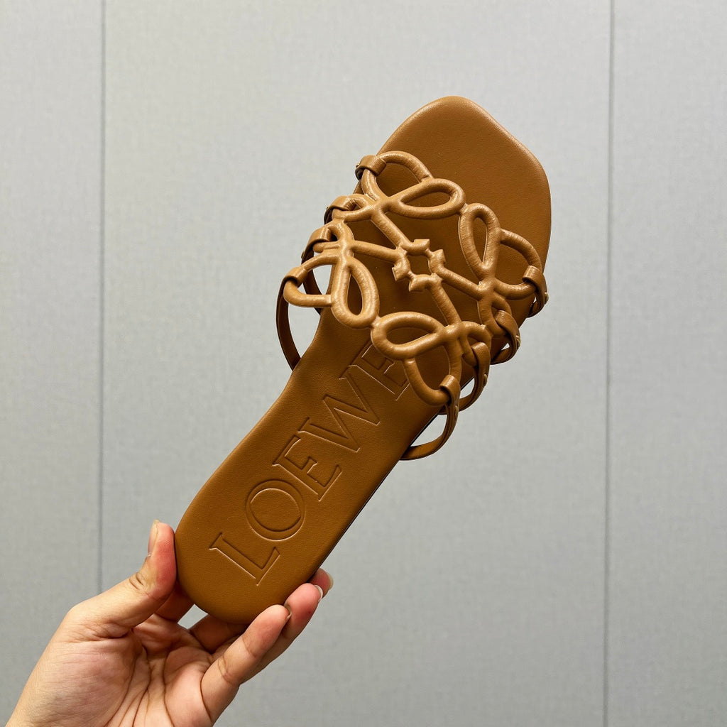 Camel Petal Anagram Slide