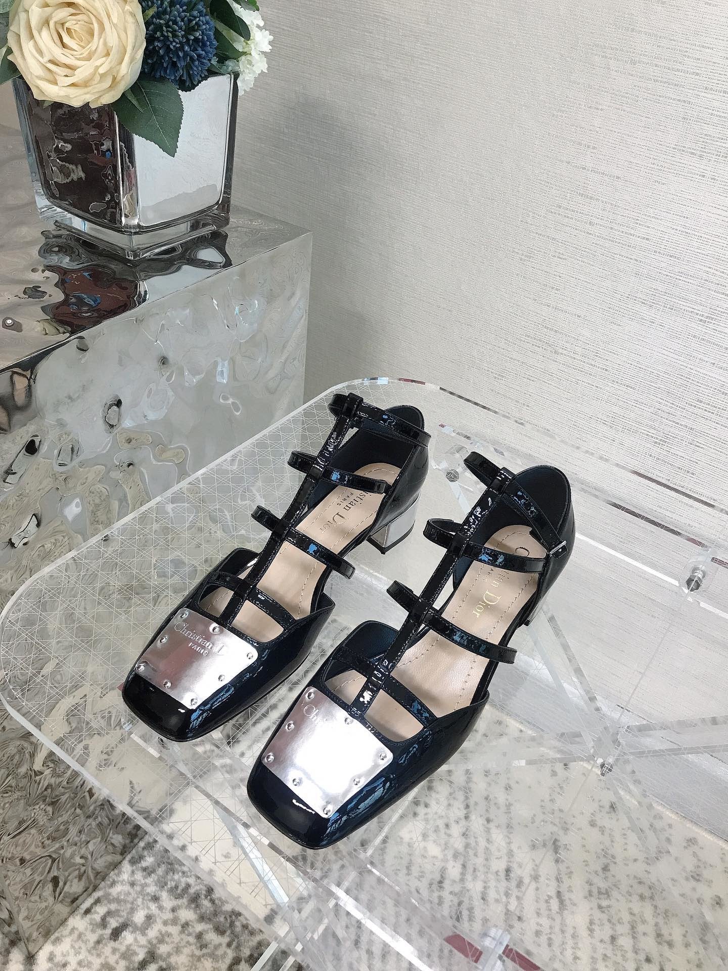 Black patent LP ballerina flat