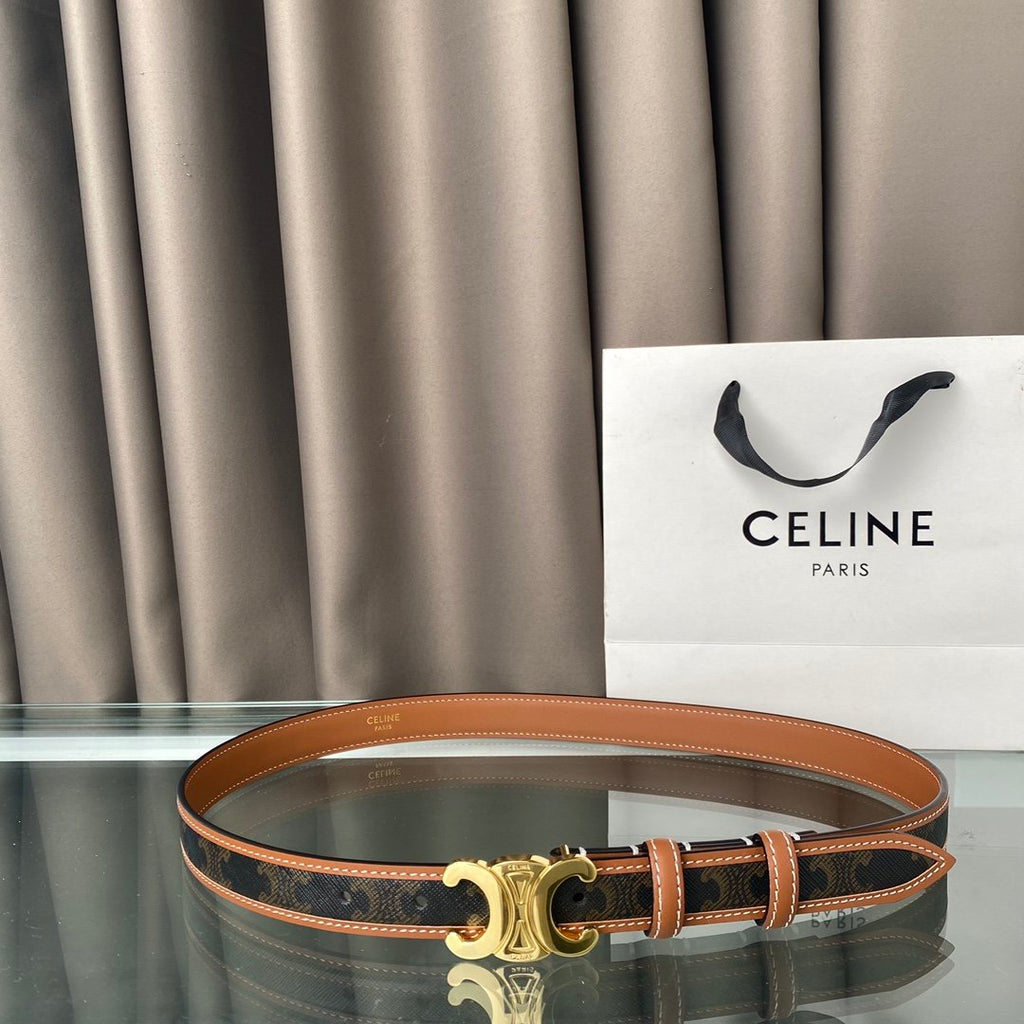 Tan medium TT with border triomphe belt