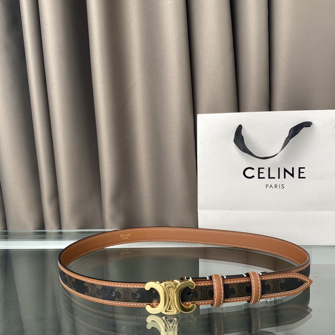 Tan medium TT with border triomphe belt