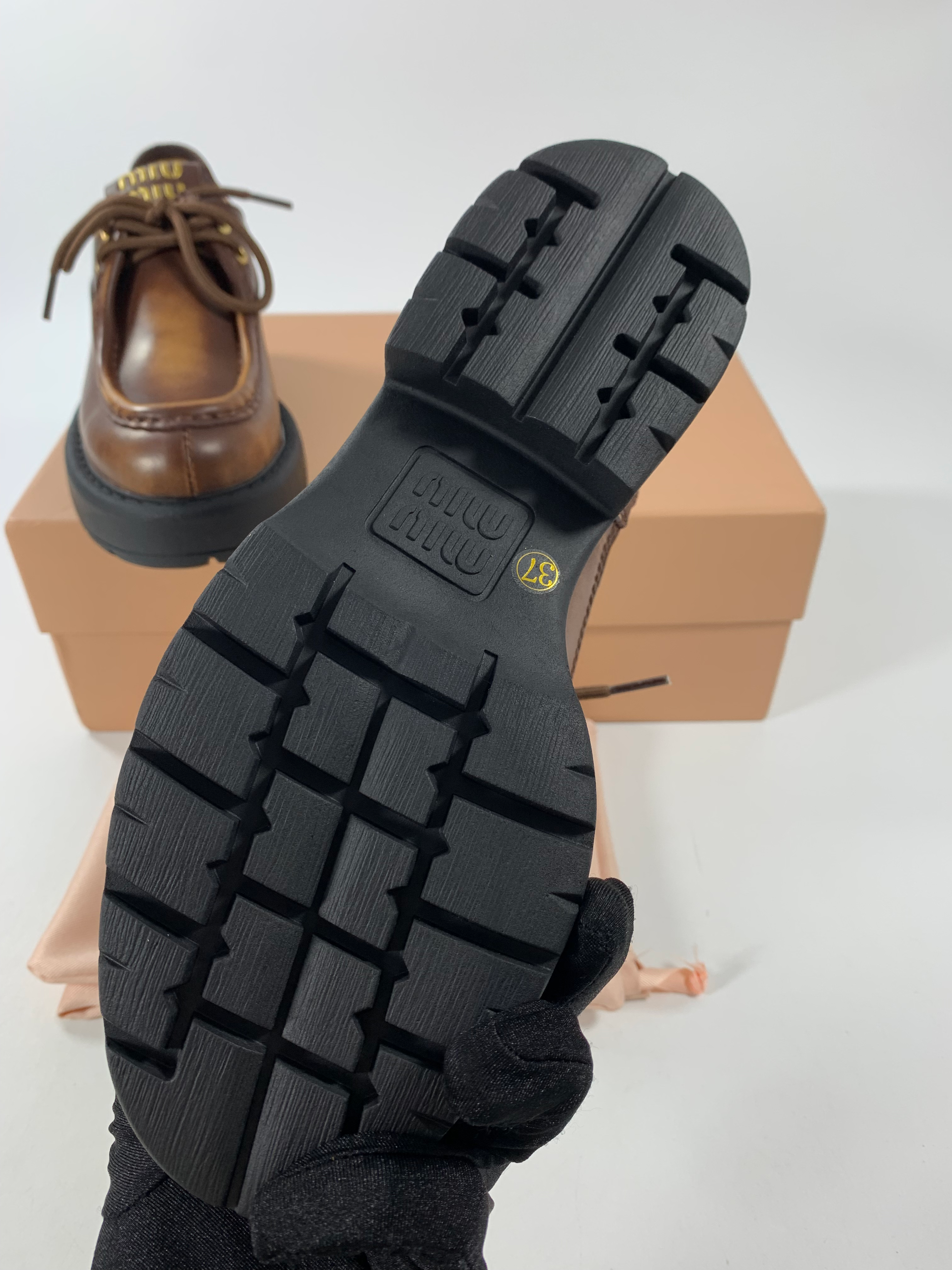 Sienna Laced Leather Shoes