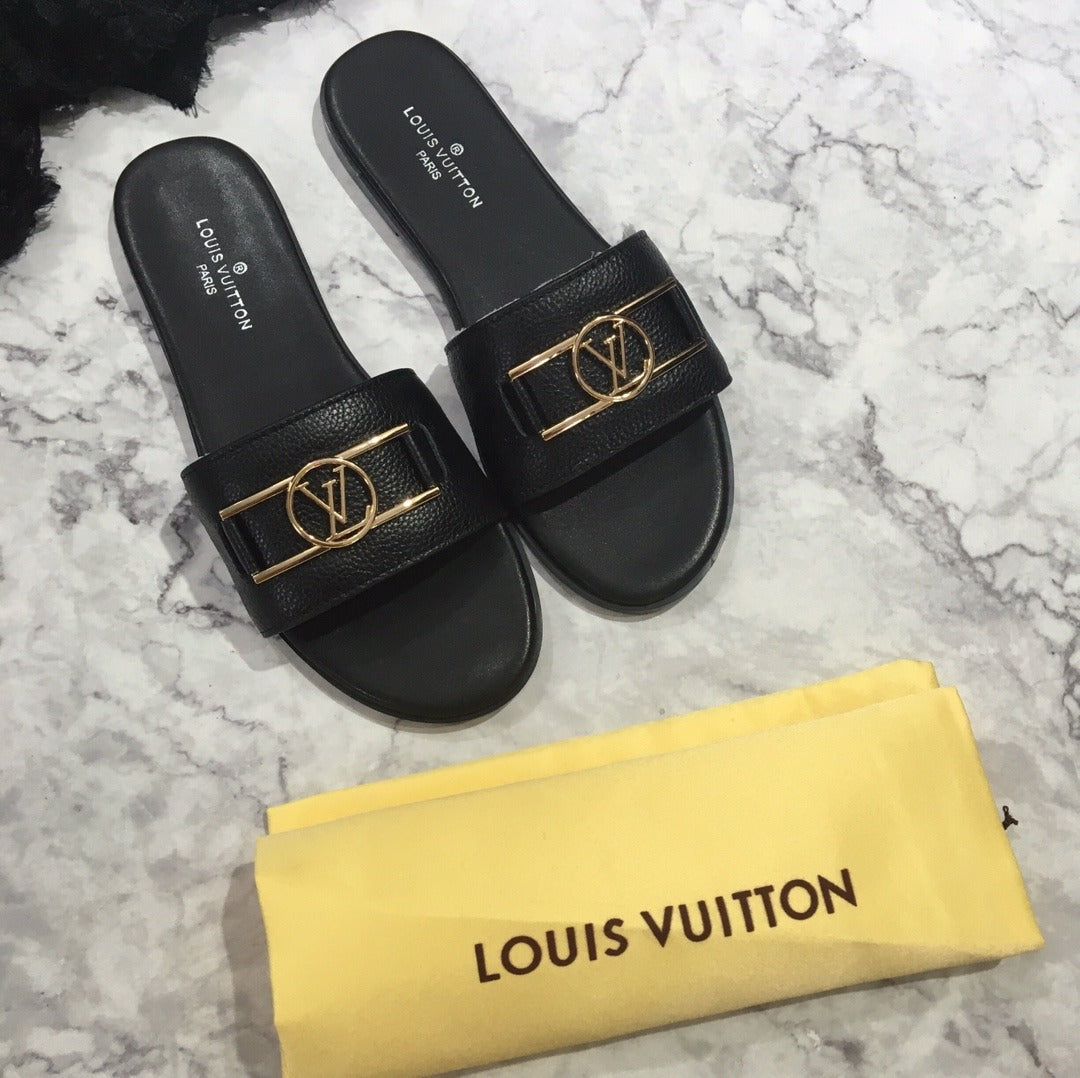 Black LI flat mule