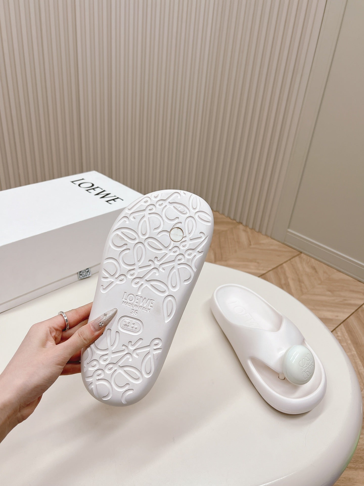 White Foam Slide