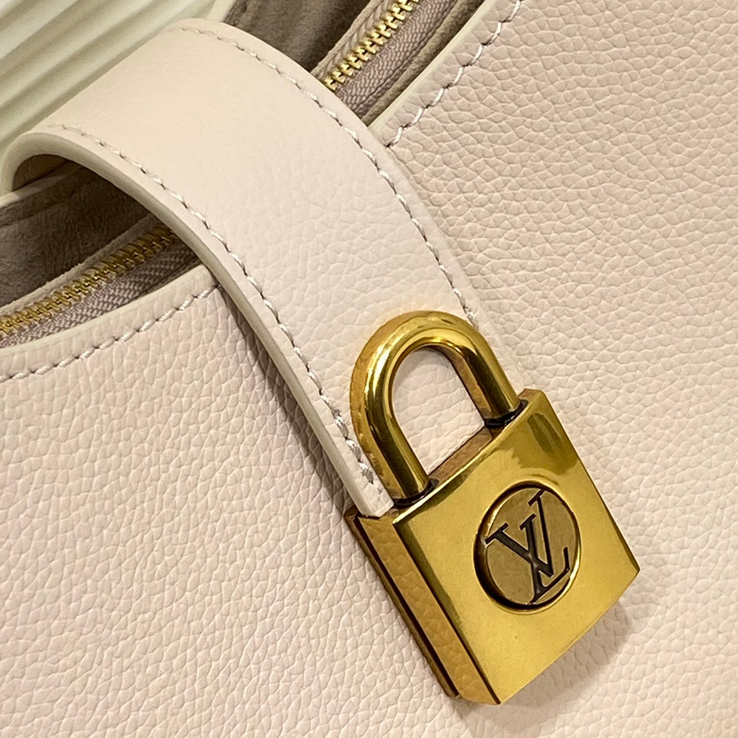 Cream LK Shoulder Bag