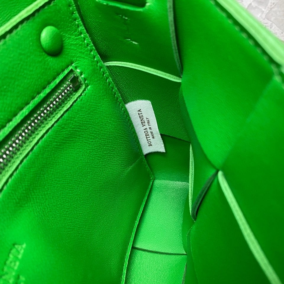 Grass BC shoulder bag