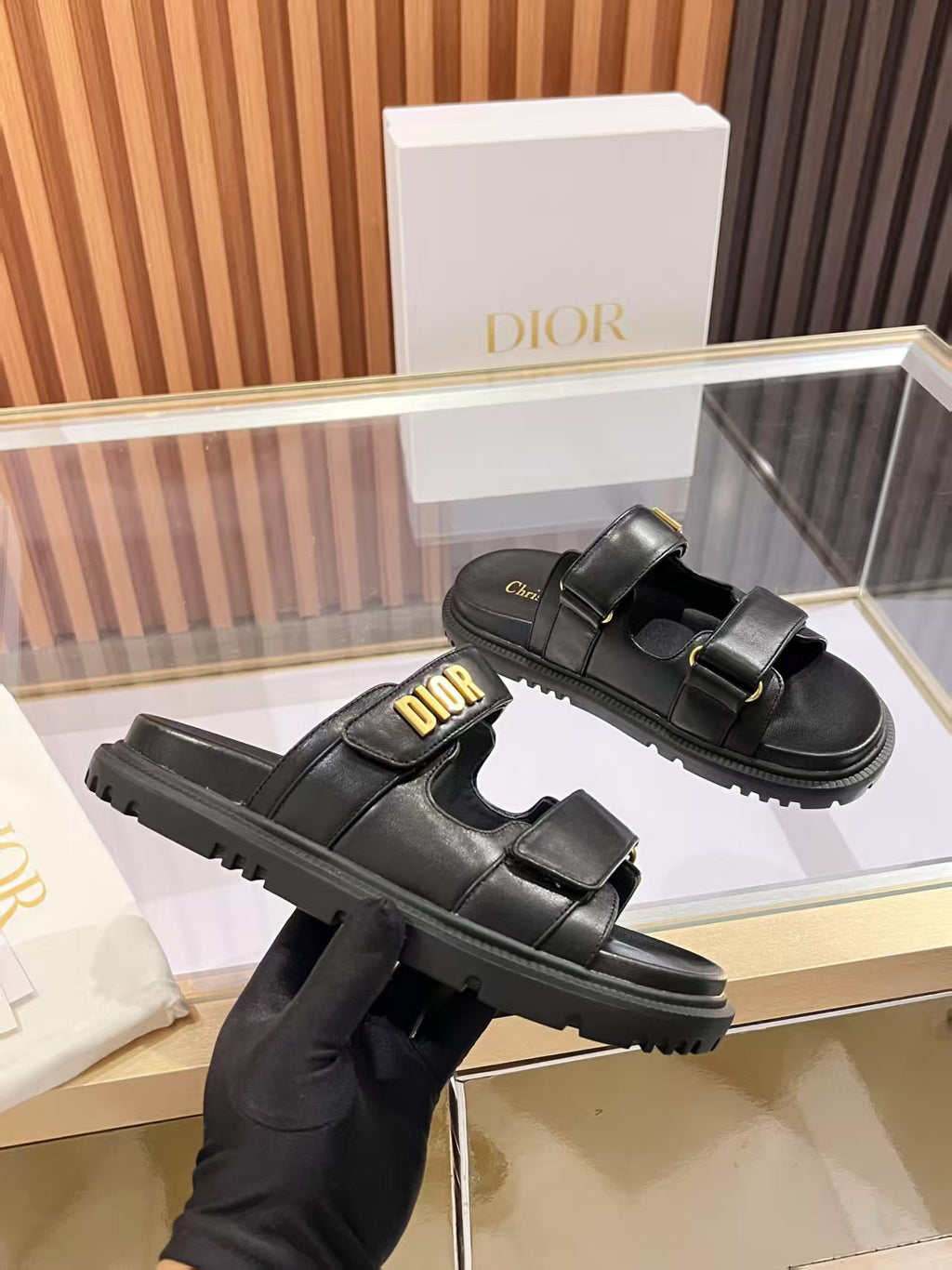 Black Dioract Slide