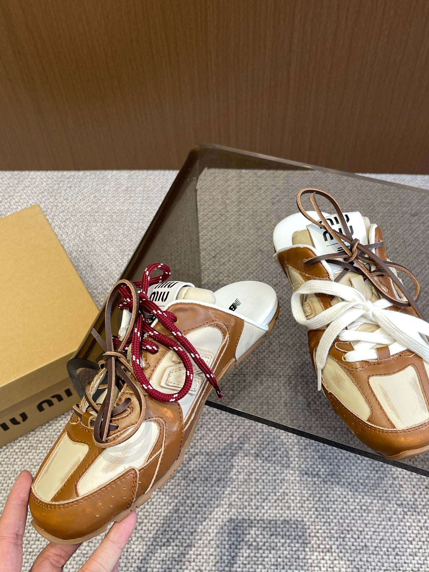 Cinnamon/Travertine Gray 530 SL Deco Leather Mules