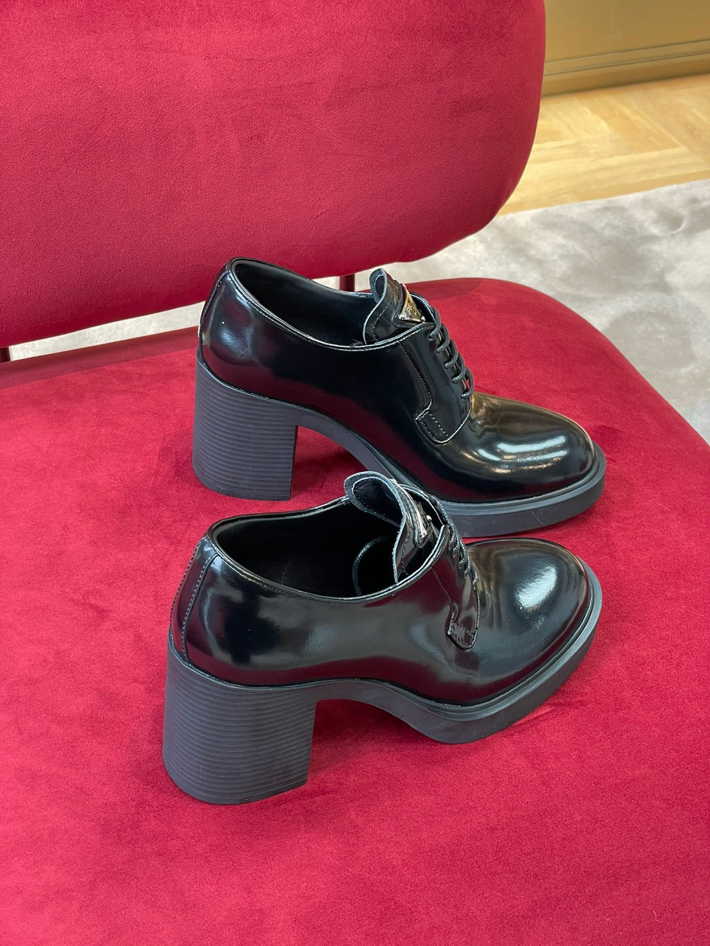 Black heeled brushed leather lace-ups