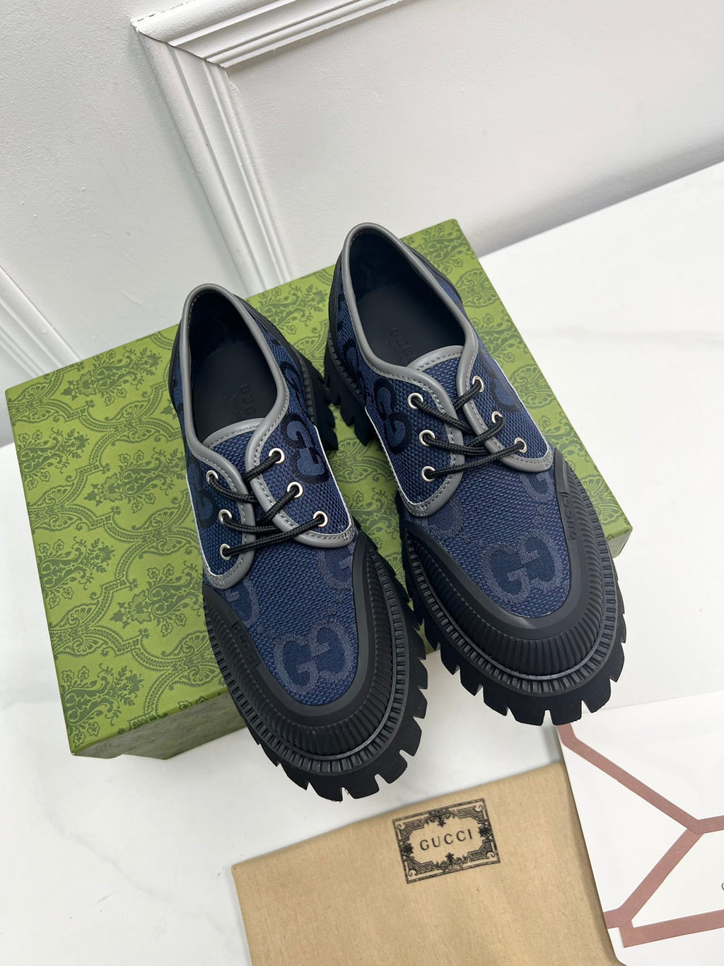 Men's Blue & grey lace-up shoe