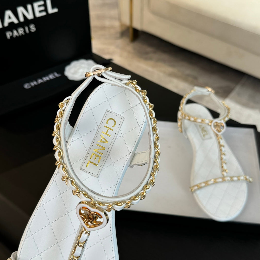 White Cruise 2024/25  Sandals